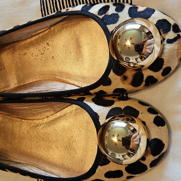 Kate Spade Animal Print Flats with Large Gold Ball Size 10 - Picture 4 of 4